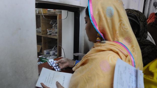 خیبر پختونخواہ: ’58 فیصد ڈاکٹری نسخے سمجھ نہیں آتے‘