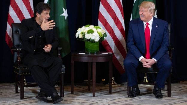 خالد حسین: ’غلطی حکومت کی ہے جسے کارٹون سمجھ نہیں آیا‘