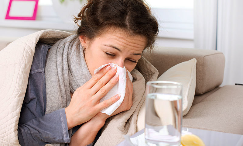 سردیوں میں موسمی نزلہ زکام دور رکھنے میں مددگار غذائیں